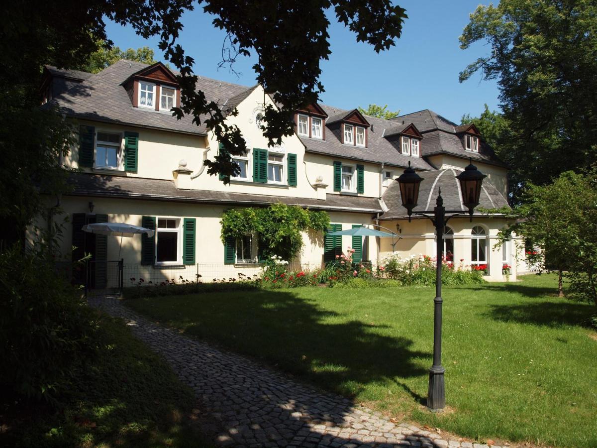 Hotel & Restaurant Bellevue Schmoelln Exteriör bild